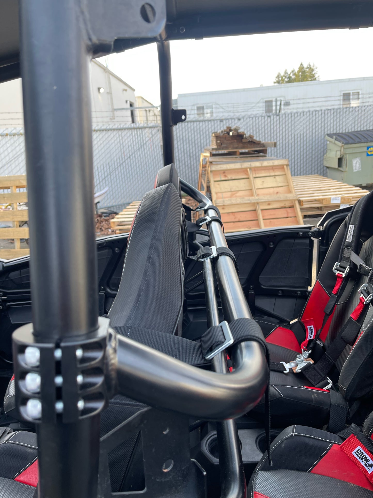 Polaris XP 4 1000 Harness Bar
Harness Factory UTV
Factory UTV Polaris XP41000 Harness Bar